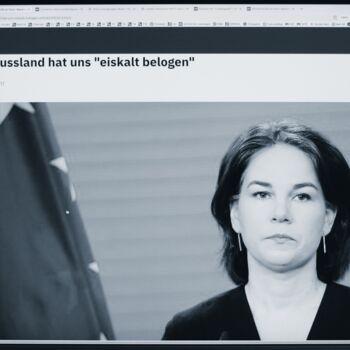 dermonat 2022-02 - Monatsblog, Monatsbericht, Black-White, Krieg, Monochrom, Russland, Ukraine