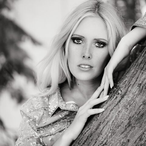 Isabel Ruzafa - Available Light Outdoor Modelshooting 2013