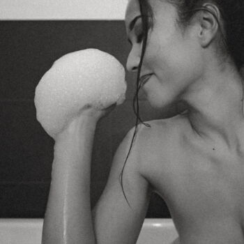 Taisia! … »Splish Splash at the Weekend« … newedit filmlook with grain @2024