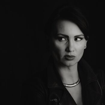 It's Me! Bling, Bling – Mila … die Powerfrau aus Moskau … von einem Shooting in 2017 … Teil 2