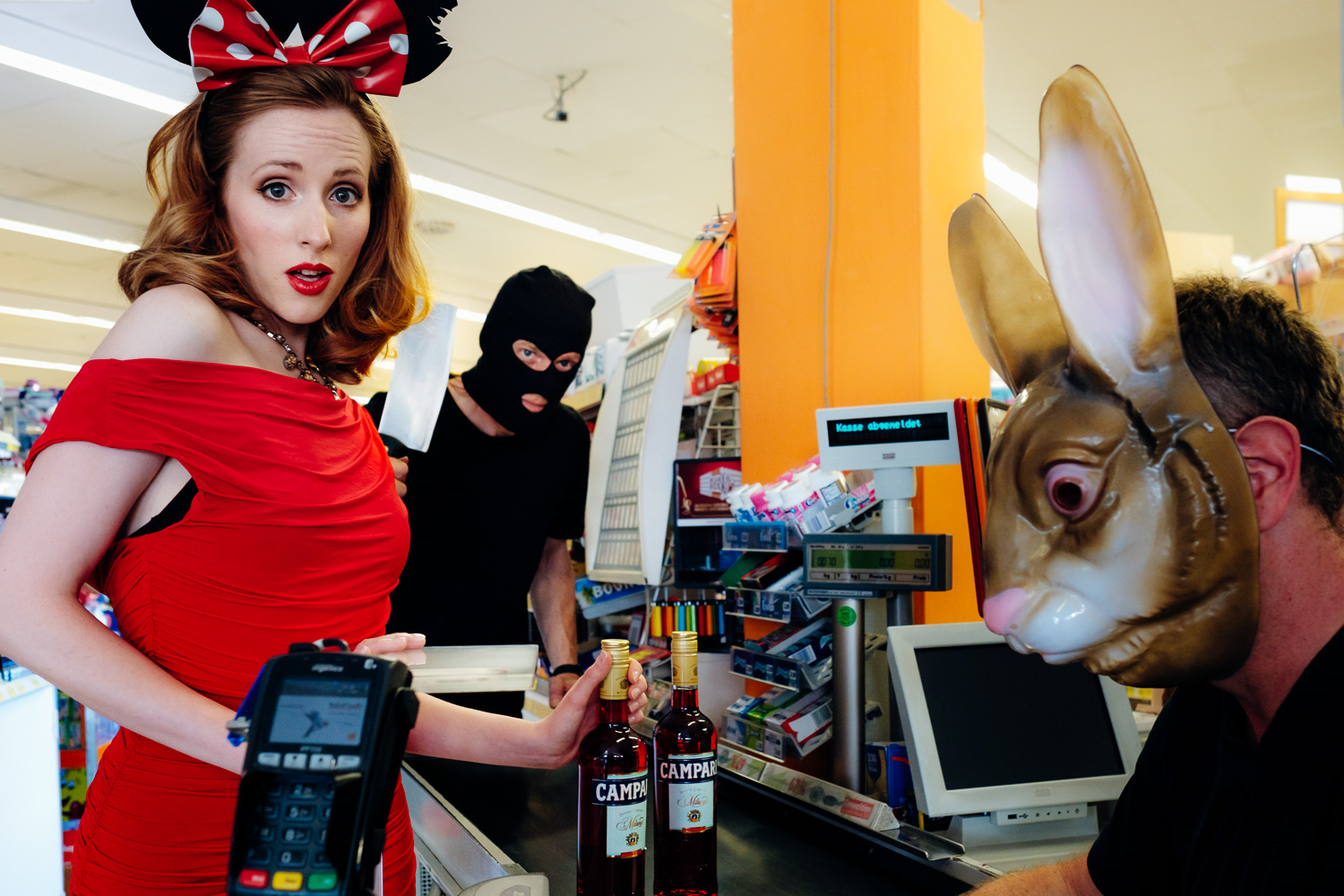 Alternativ-Shopping mit Arijana in einem Supermarkt mit vielen verrückten Ideen - 2018